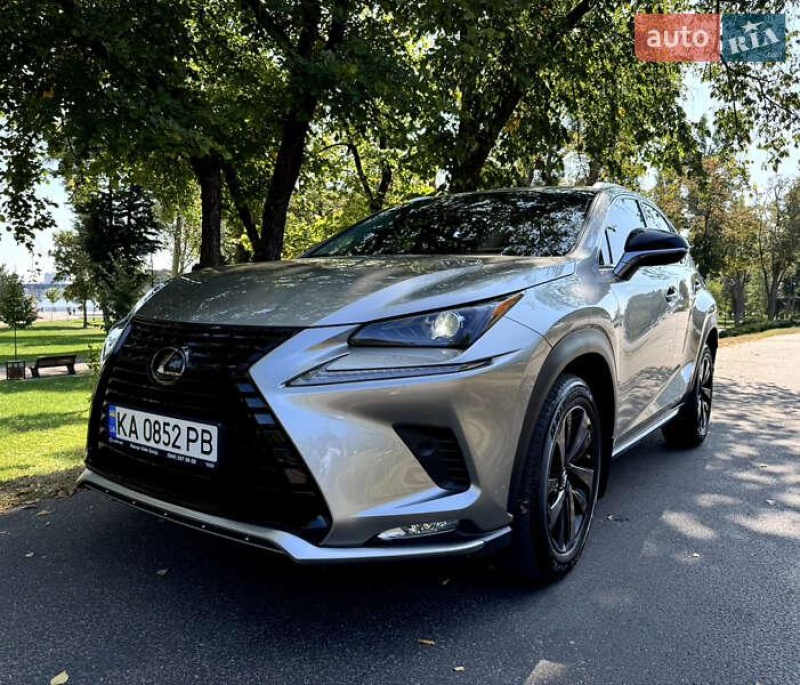 Lexus NX 2020