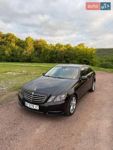 Mercedes-Benz E-Class 2011
