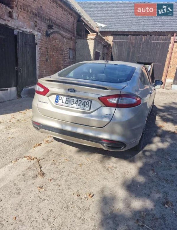 Ford Fusion 2017