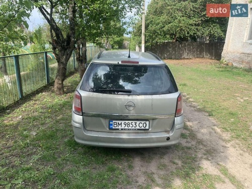 Opel Astra 2011