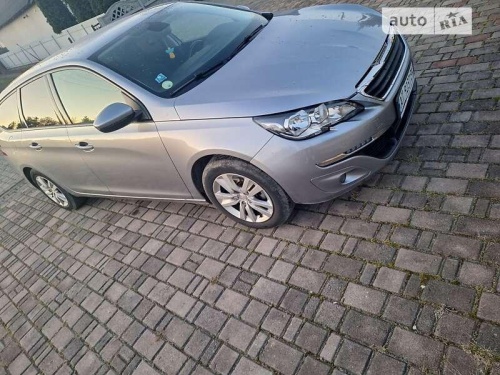 Peugeot 308 2016