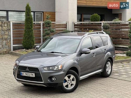 Mitsubishi Outlander 2011