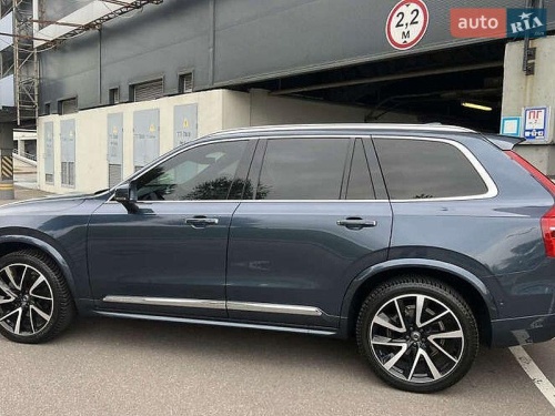Volvo XC90 2019