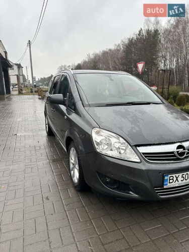 Opel Zafira 2011