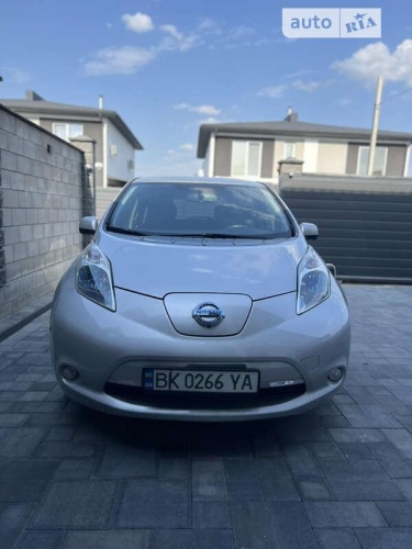 Nissan Leaf 2014