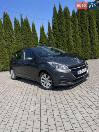 Peugeot 208 2013