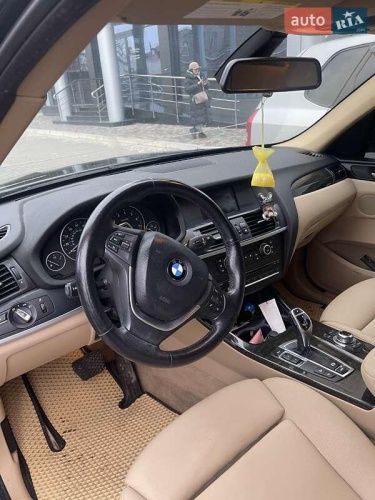 BMW X3 2011