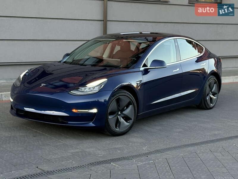 Tesla Model 3 2018