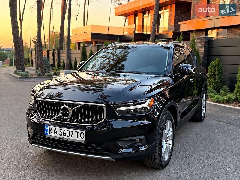 Volvo XC40 2021