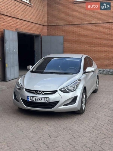 Hyundai Elantra 2015