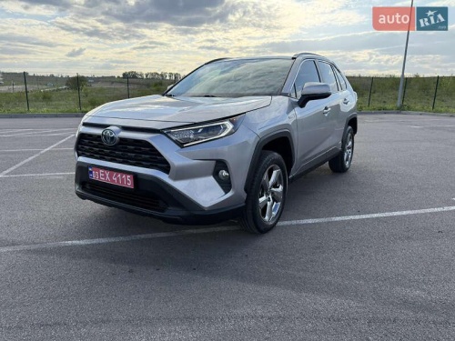 Toyota RAV4 2021