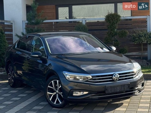 Volkswagen Passat 2022