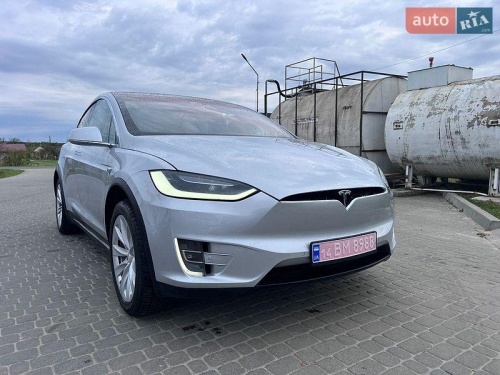 Tesla Model X 2017
