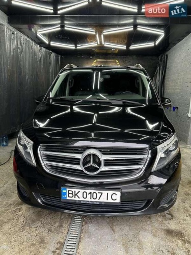 Mercedes-Benz V-Class 2015