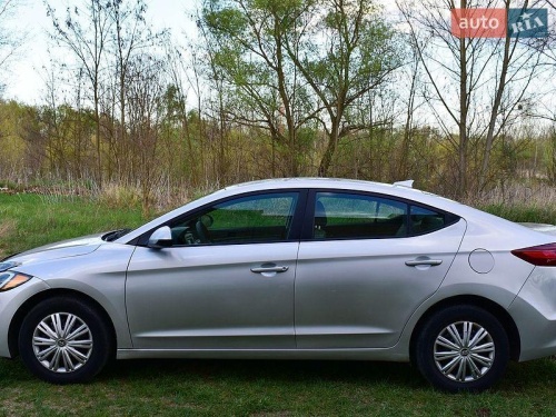 Hyundai Elantra 2016