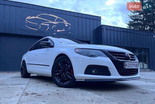 Volkswagen Passat CC 2011