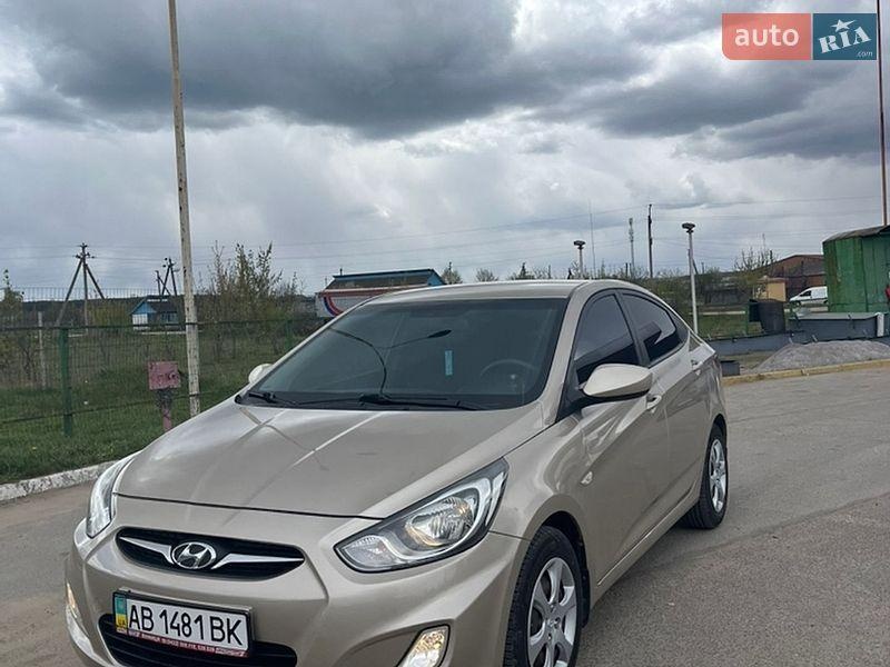 Hyundai Accent 2011