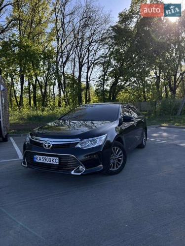 Toyota Camry 2015