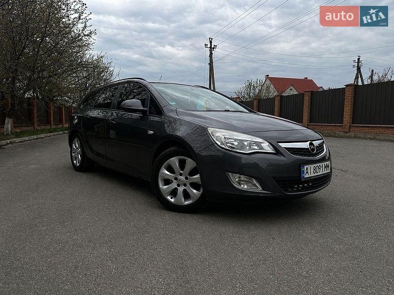 Opel Astra 2012