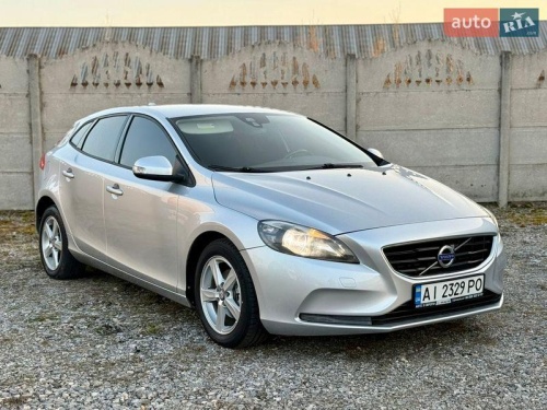 Volvo V40 2014