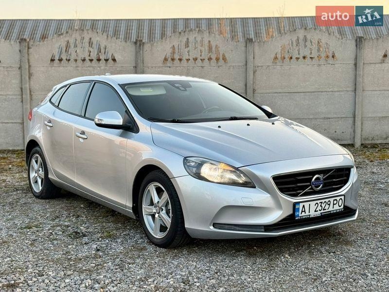 Volvo V40 2014