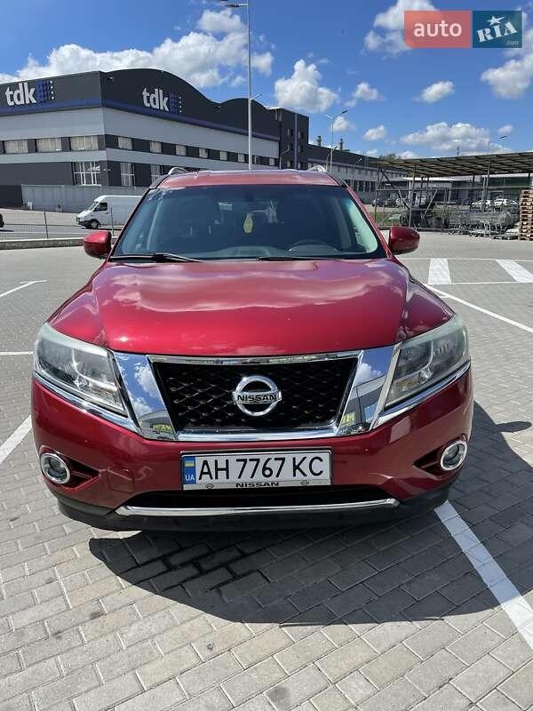 Nissan Pathfinder 2016