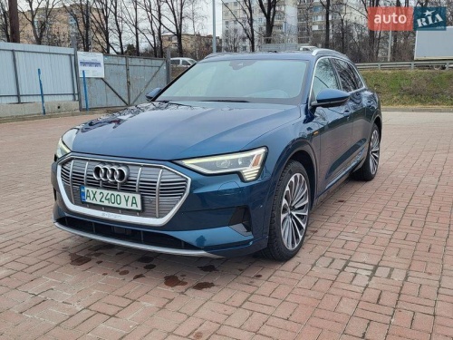 Audi e-tron 2019