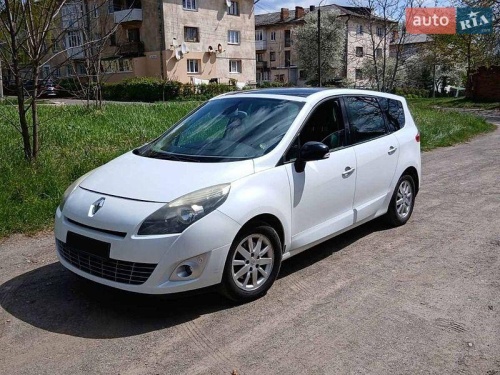Renault Scenic 2011