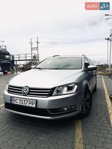 Volkswagen Passat 2011