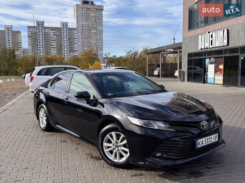 Toyota Camry 2018