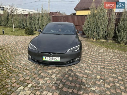 Tesla Model S 2017