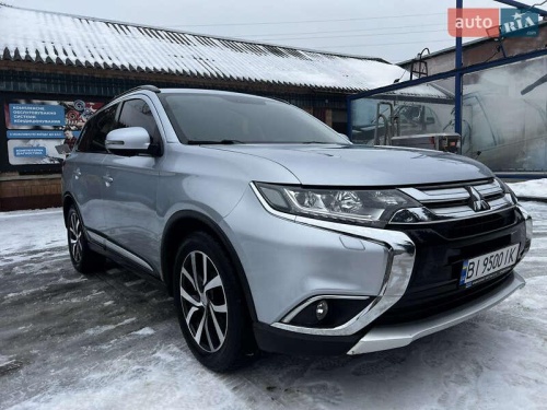 Mitsubishi Outlander 2015