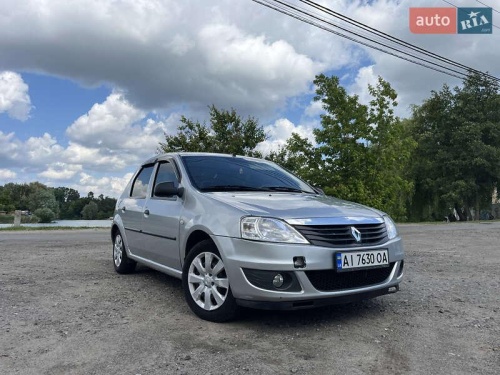 Renault Logan 2011