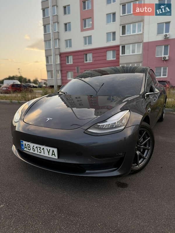 Tesla Model 3 2019