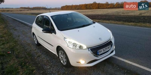 Peugeot 208 2013