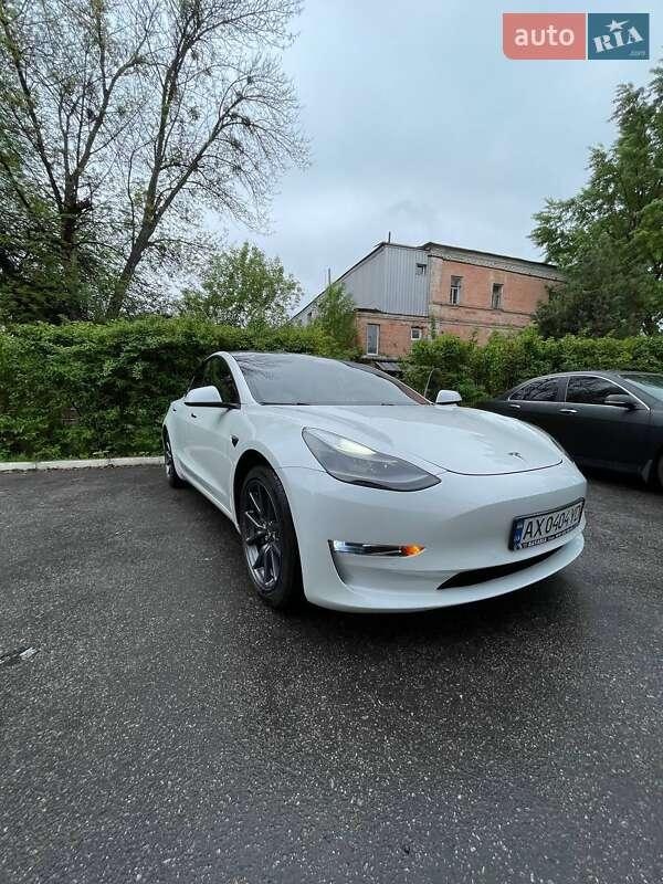 Tesla Model 3 2021