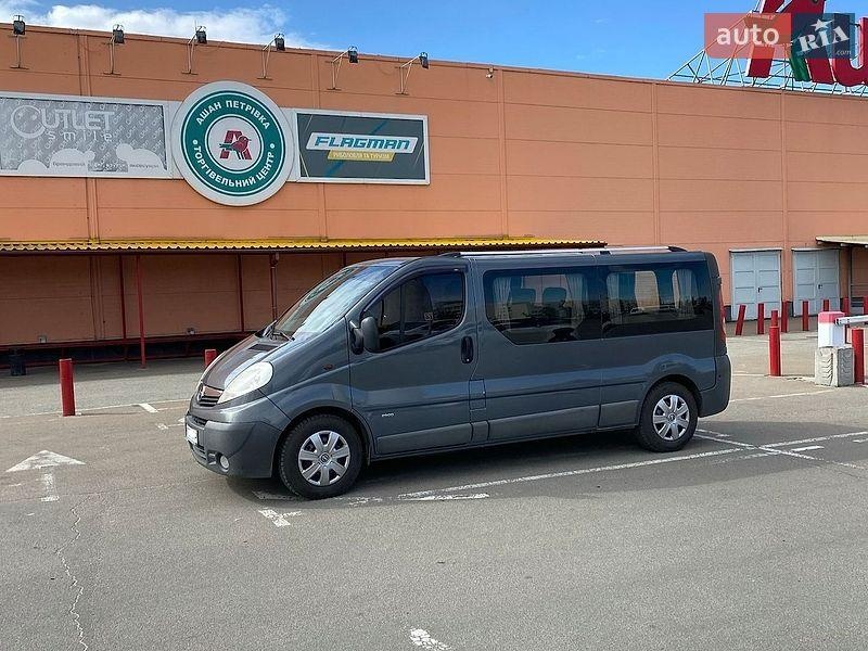 Opel Vivaro 2012
