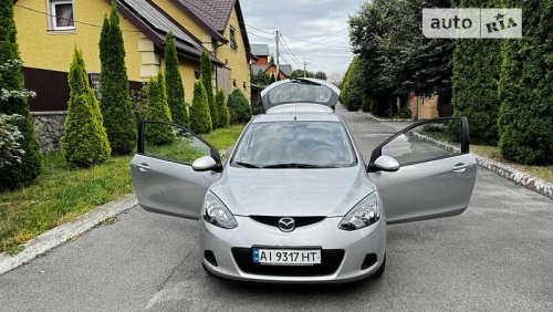 Mazda 2 2009