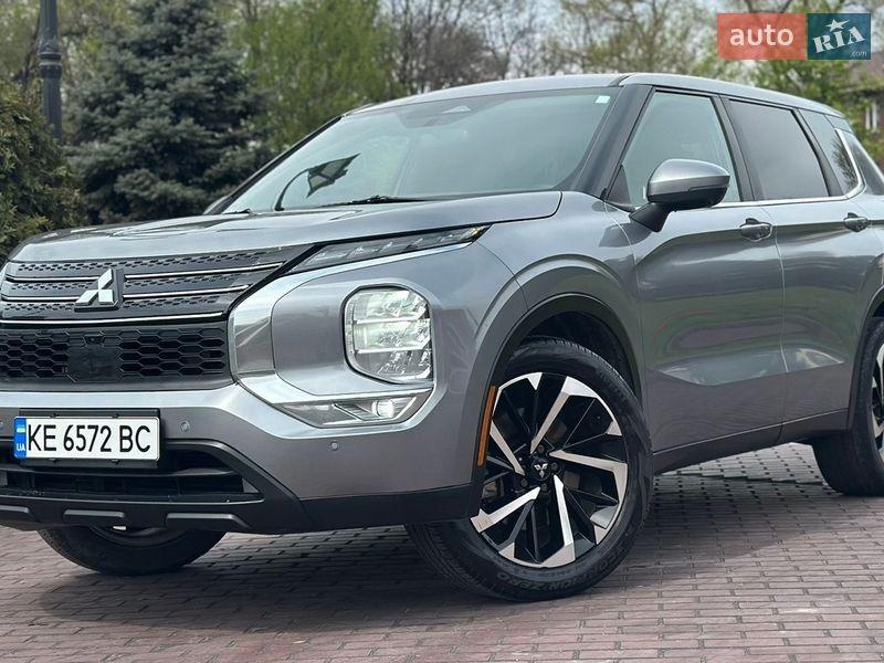 Mitsubishi Outlander 2021