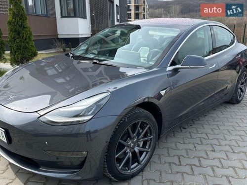 Tesla Model 3 2017