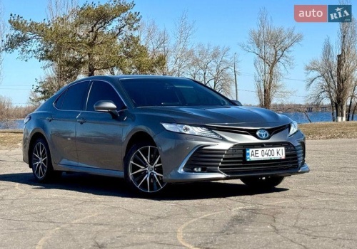 Toyota Camry 2022