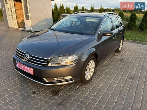 Volkswagen Passat 2011