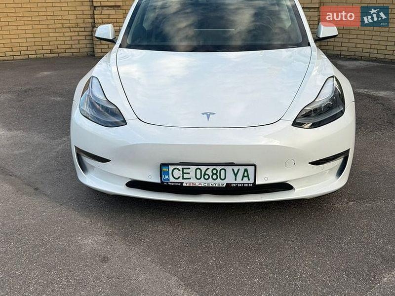 Tesla Model 3 2021