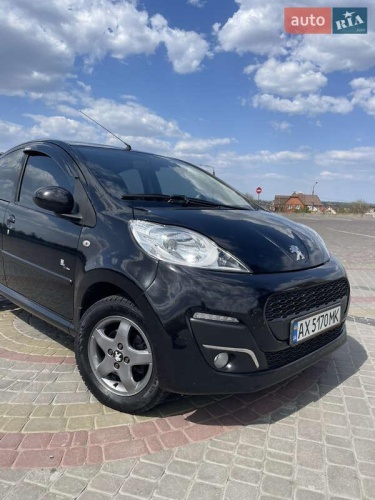 Peugeot 107 2012