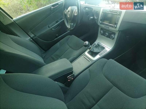 Volkswagen Passat 2010