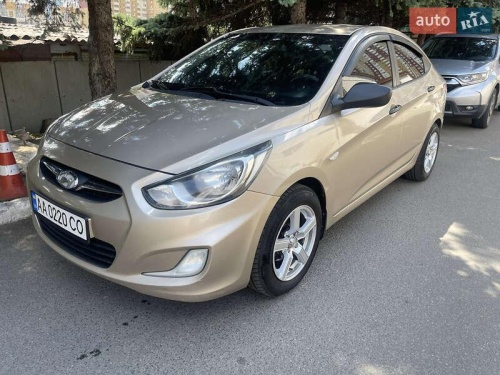 Hyundai Accent 2014