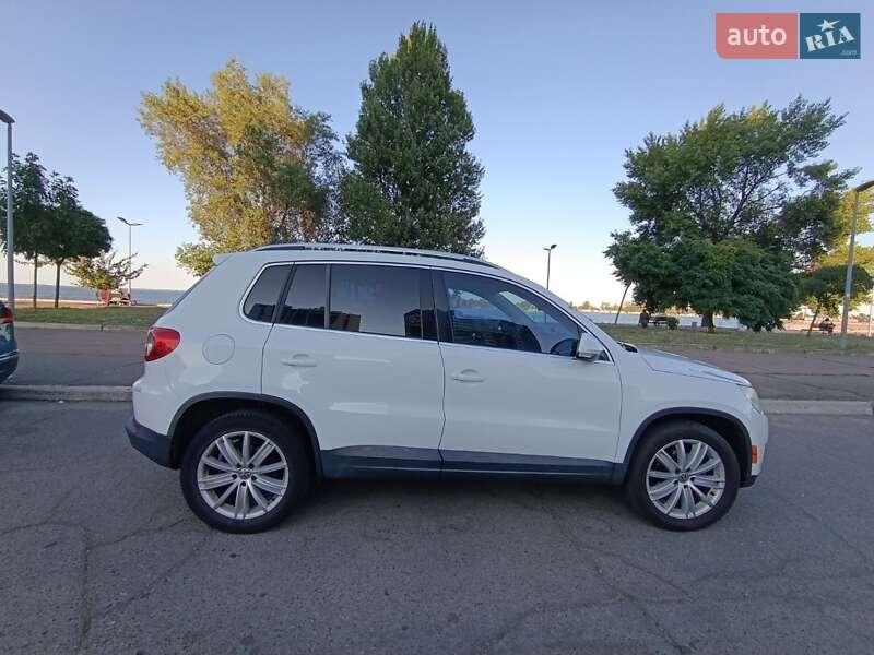 Volkswagen Tiguan 2011