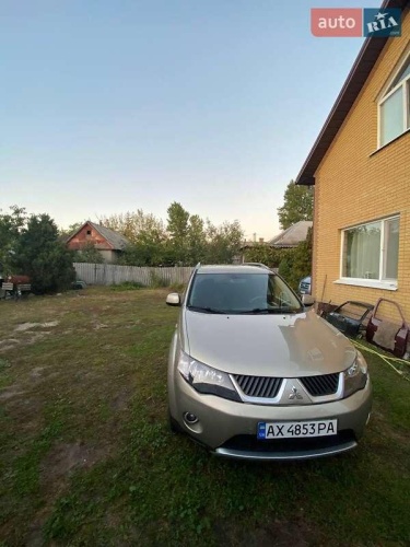 Mitsubishi Outlander 2008