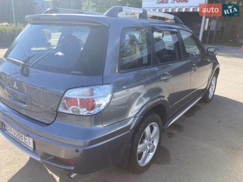 Mitsubishi Outlander 2008