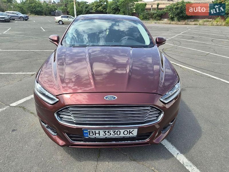 Ford Fusion 2016